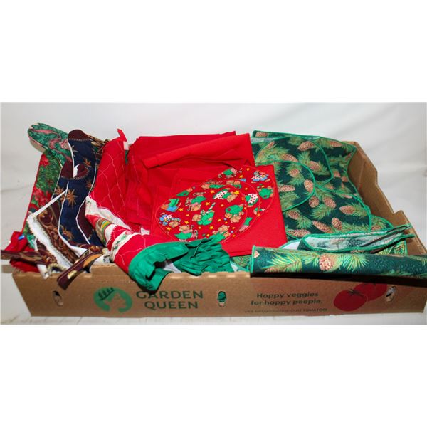 ESTATE 33PCS CHRISTMAS RUNNERS,