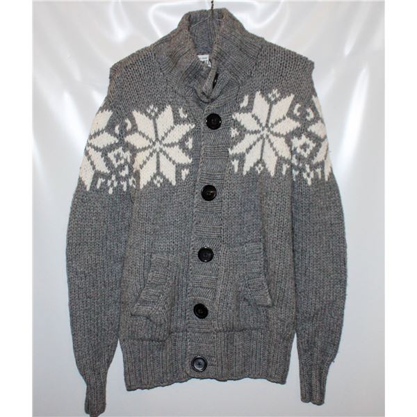 WOMENS SMALL AEROPOSTALE THICK