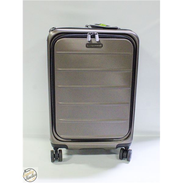 RIACRDO LUGGAGE BEVERLY HILLS CARRY ON