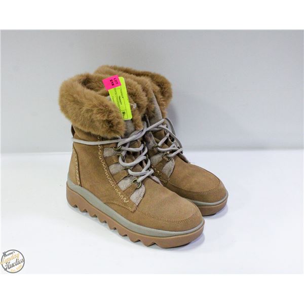 NEW TOYAL CANADIAN BOOTS SIZE 7