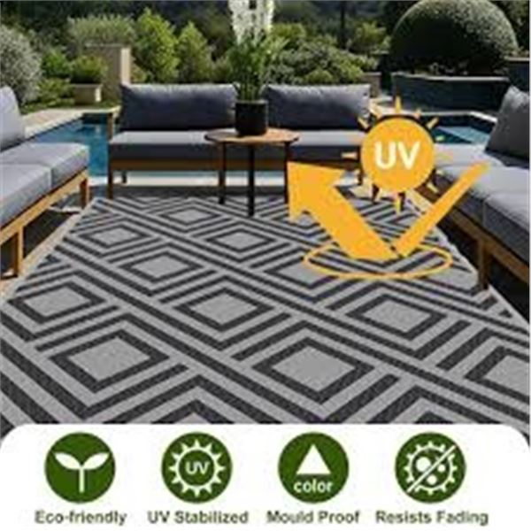 BRAND NEW SPOROLWE OUTDOOR RUG 9X12 BLACK & WHITE