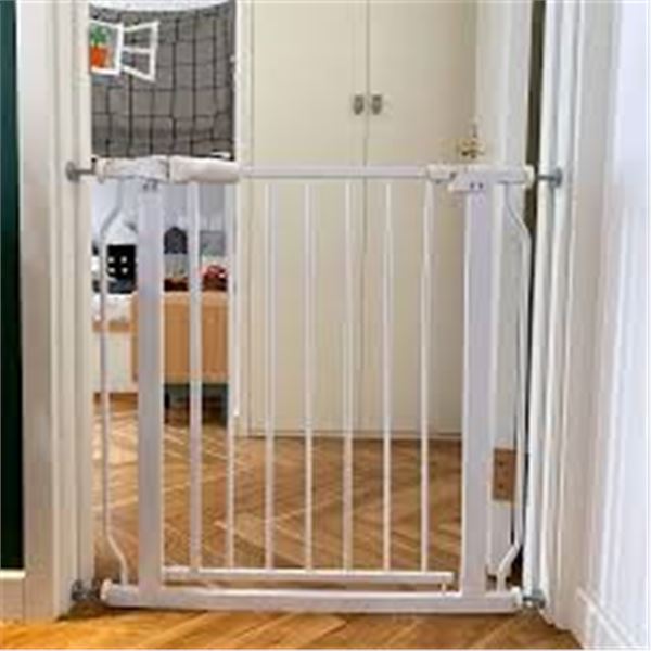 BRAND NEW BALANCEFROM EASY WALK-THRU SAFETY GATE