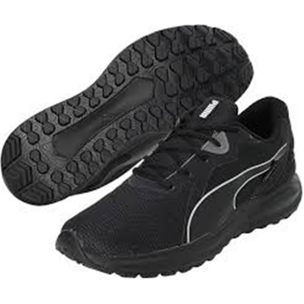 NEW PUMAS MENS RUNNER SHOES SIZE 10