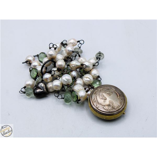 VINTAGE BEADED NECKLACE WITH LARGE PENDANT