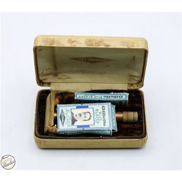 ANTIQUE GILLETTE SHAVER. ORIGINAL BLADE & CASE