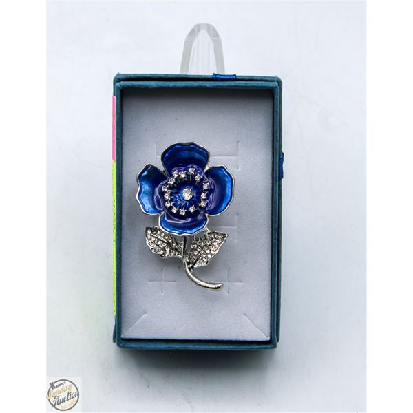 NEW FLOWER BROOCH IRIDESCENT BLUE,