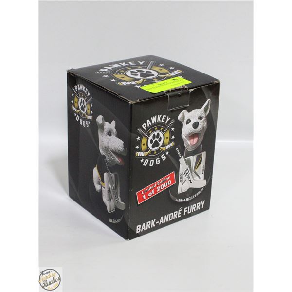 NEW IN BOX PANKEY DOGS VEGAS