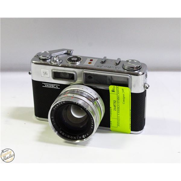 ANTIQUE YASHIKA 45 MM CAMERA