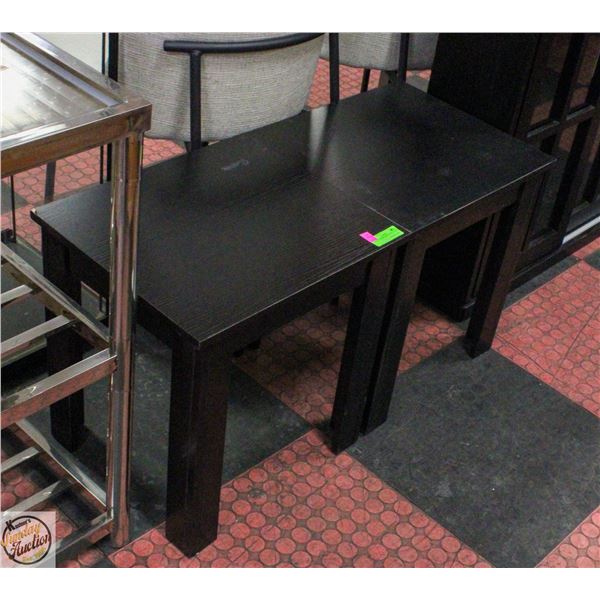 PAIR OF DARK VENEER SIDE TABLES H-19" W-16" L-18"