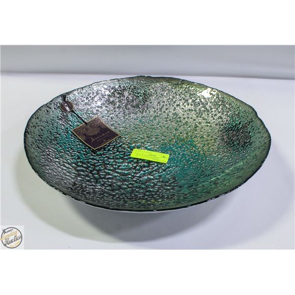 ARTISTIC ACCENTS HAND DECORATED CENTERPIECE