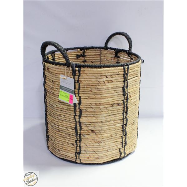 WICKER STORAGE BASKET