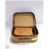 Image 1 : TAN NESTING SUITCASES 12"
