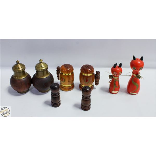 LOT OF VARIOUS VINTAGE WOOD SALT AND PEPPER