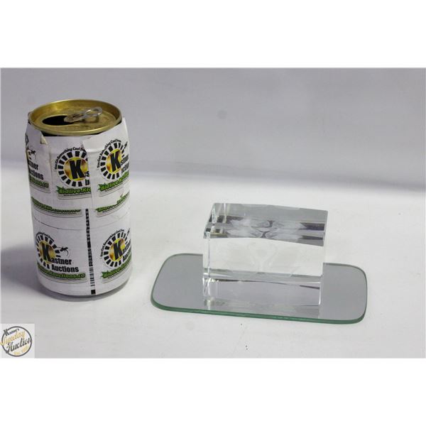 3D LASTER ETCHED CRYSTAL SWAN PAPER WEIGHT