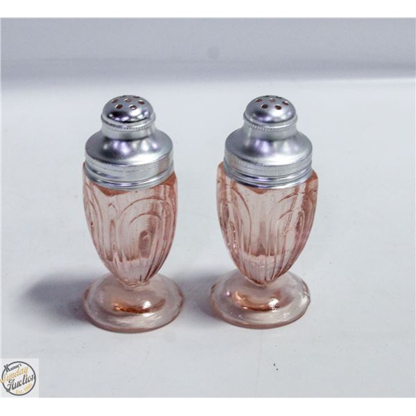 2 VINTAGE PINK DEPRESSION GLASS SALT AND PEPPER