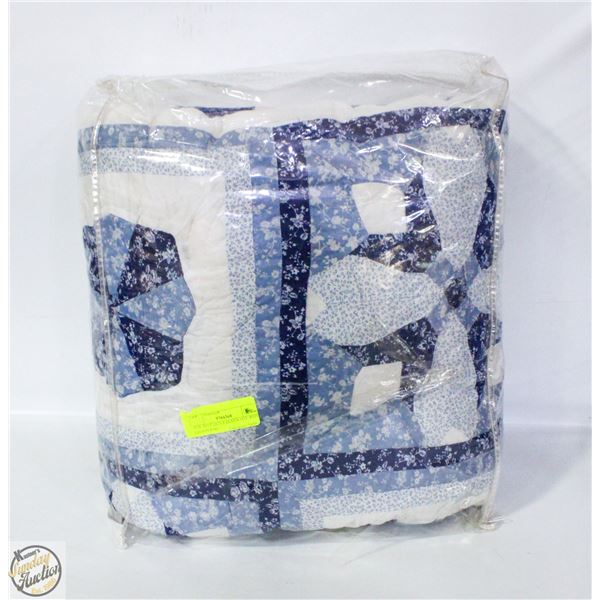 NEW BLUE QUILT QUEEN SIZE WITH TAGS IN BAG