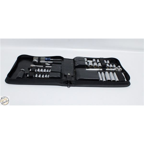 SEARS CRAFTSMAN SOCKET SET IN SOFT CASE