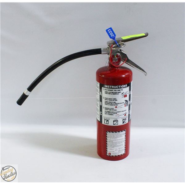 FULLY CHARGED 5LB FIRE EXTINGUISHER