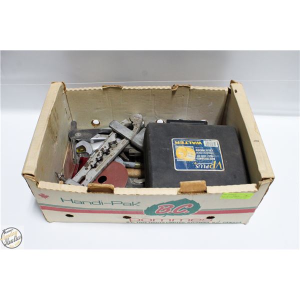 FLAT OF HAND TOOLS AND HOLE SAW KIT