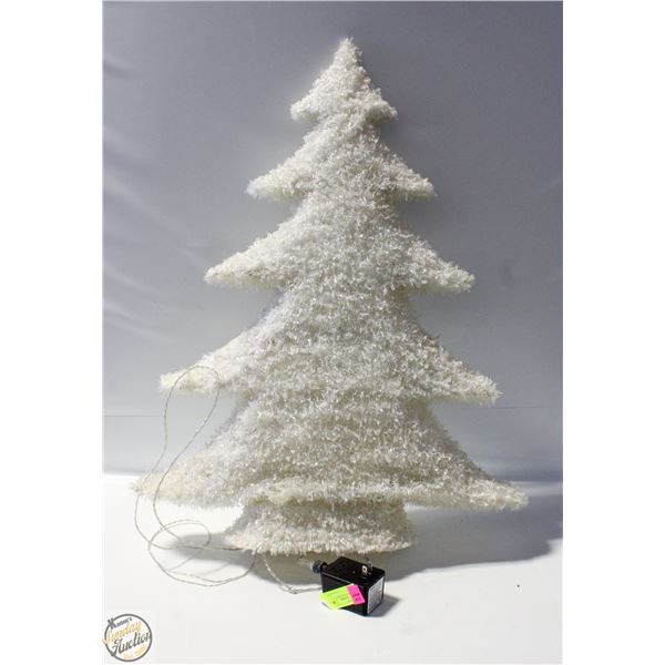 ELECTRIC PLUG IN WHITE CHRISTMAS