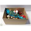 Image 1 : BOX CHRISTMAS DECORATIONS, BALLS,