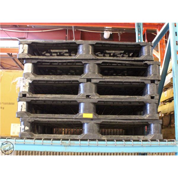 LOT OF 5 HEAVY DUTY PLASTIC PALLETS