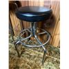 Image 2 : Barstools