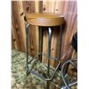 Image 3 : Barstools