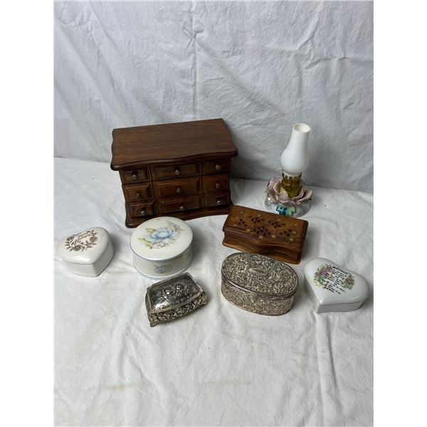 Trinket Boxes & Vanity Decor
