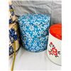 Image 3 : Nesting Tins & Hat Boxes