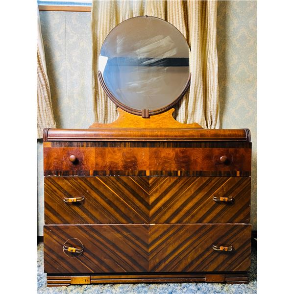 Retro Three-Drawer Dresser