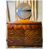 Image 1 : Retro Three-Drawer Dresser