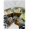 Image 5 : Retro Tins