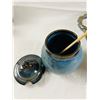 Image 4 : Blue-Glazed Ceramics