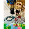 Image 2 : Christmas Decor Lot