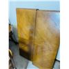 Image 8 : Pedestal Dining Table & Chairs