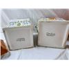 Image 7 : Cottage Themed Kitchen Canisters