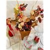 Image 3 : Faux Florals & Decorative Vases