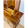 Image 5 : Dresser & Mirror