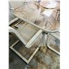 Image 7 : Patio Table & Chairs