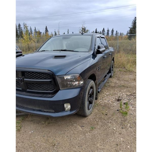 2020 Ram 1500 s/n: 3C6RR7KT1LG312400 SALVAGE ONLY  5.7 L HEMI, AUTO  4X4 AC, ELECTRIC WINDOWS/DOORS