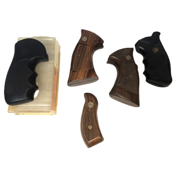 S&W Handgun Grip LOT x5