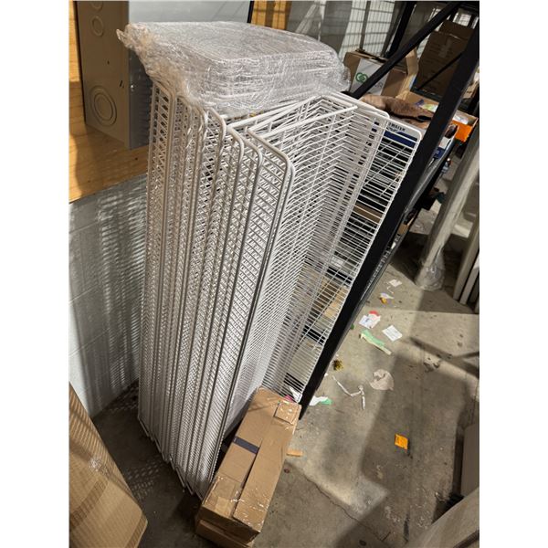 Wire shelving with brackets
