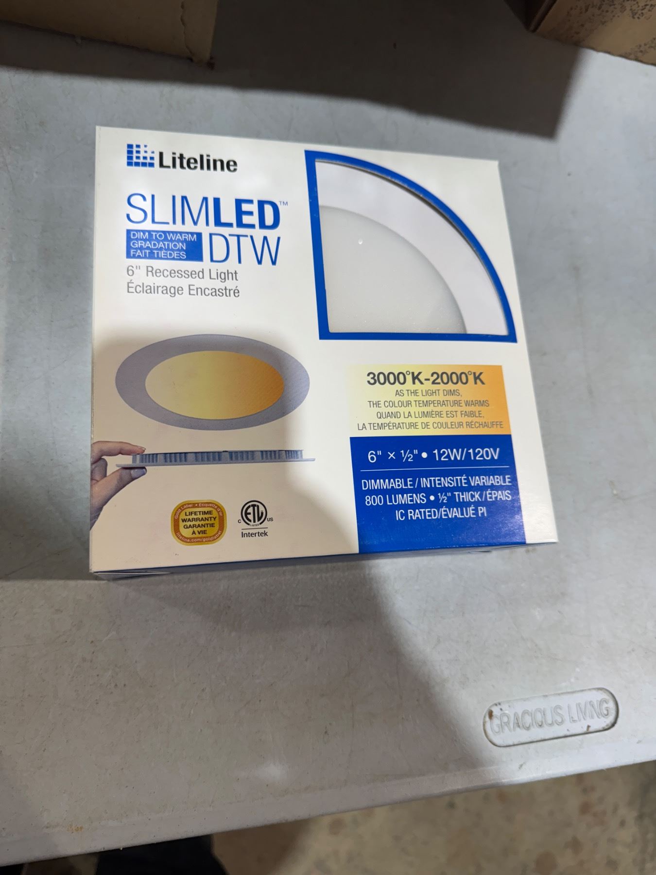Slim LED 6 inch recessed light