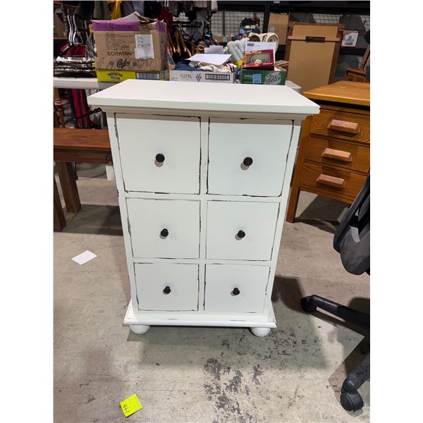 Drawered cabinet measure 21 and three-quarter inches by 15 1/2" x 33 1/2" tall