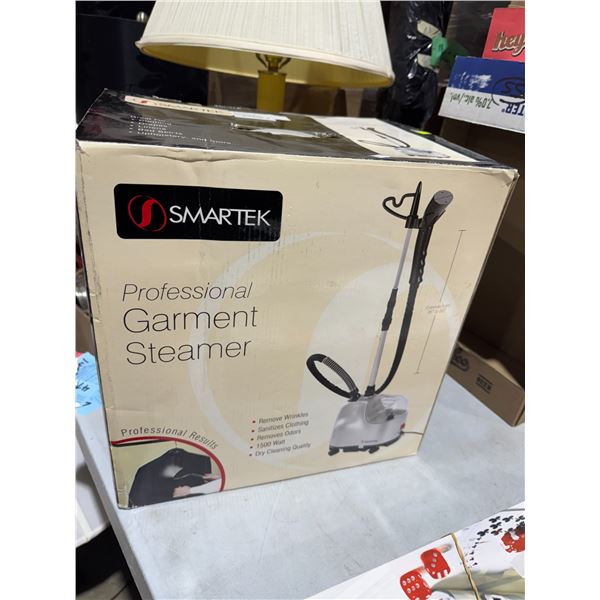 Professional garment steam