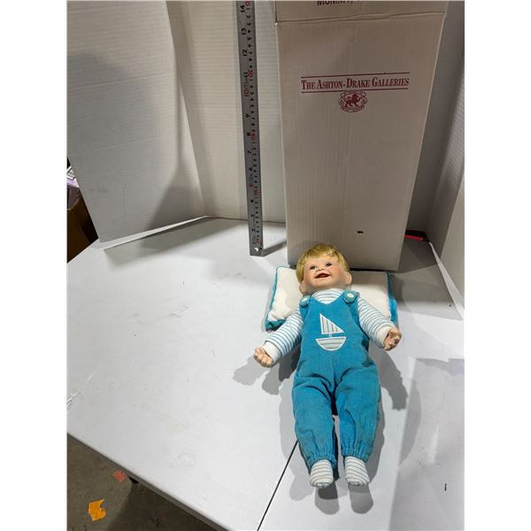 Ashton Drake mommy I'm sleepy doll