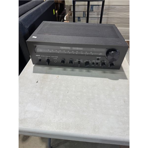 Akai stereo receiver AA – 1135