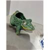 Image 2 : McCoy frog planter