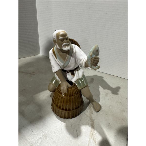 Figurine